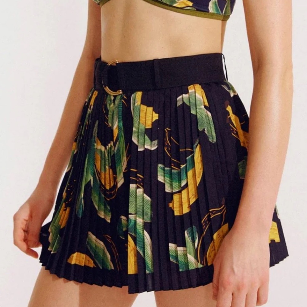 NWT Visual Mood Emma Pleated Skort